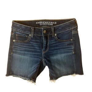 American Eagle Super Stretch Midi Dark Wash Denim Cutoff Shorts Size 00